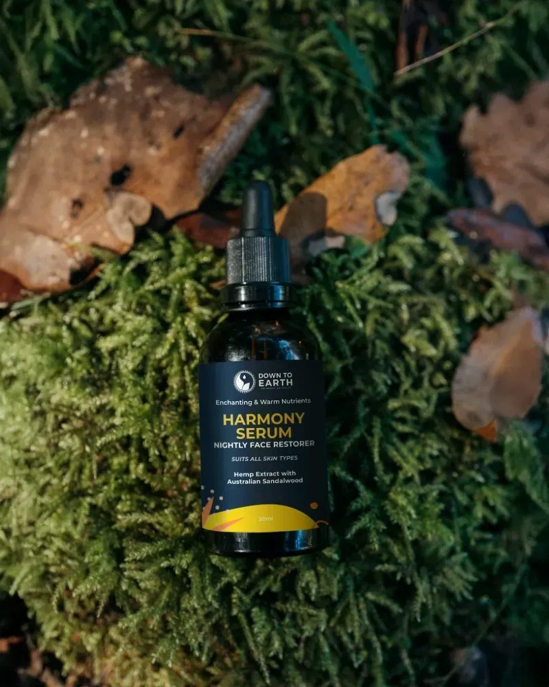 Harmony Serum on Moss